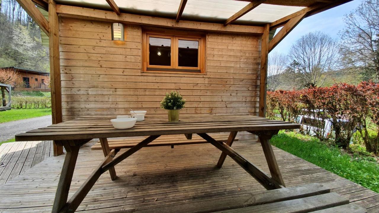 Camping Les Vernieres La Bourboule Sancy Екстер'єр фото