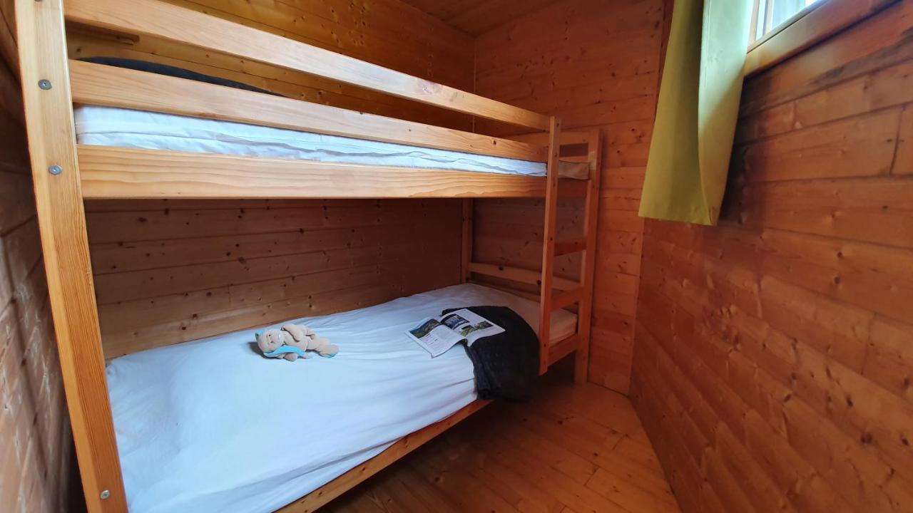 Camping Les Vernieres La Bourboule Sancy Екстер'єр фото
