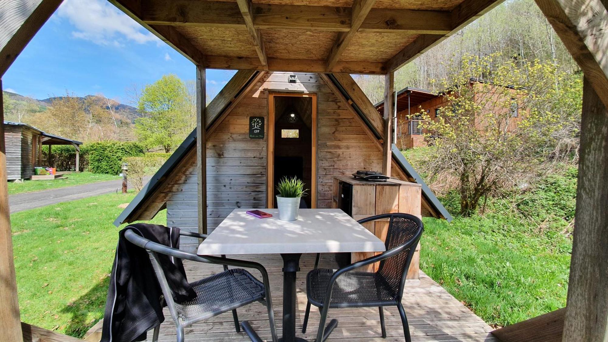 Camping Les Vernieres La Bourboule Sancy Екстер'єр фото